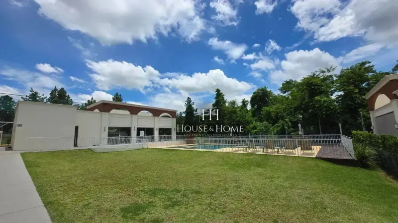 Casa à Venda 3 quartos sendo 3 suítes Jardins Di Roma