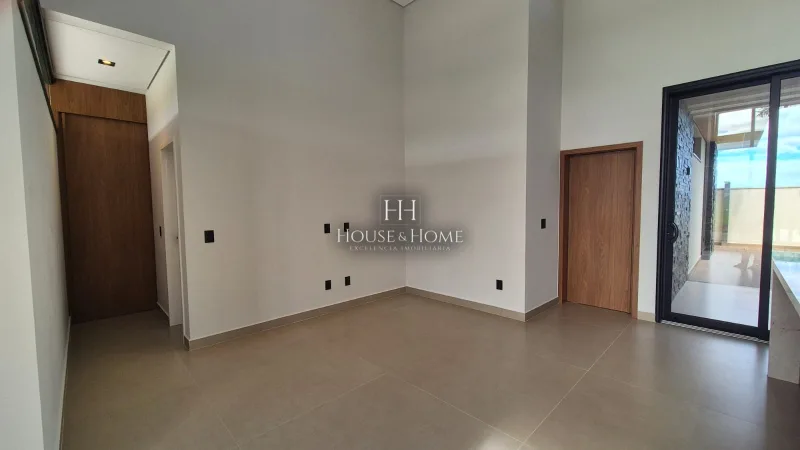 Casa a Venda - 3 suites - Cond. Dona Maria Candida