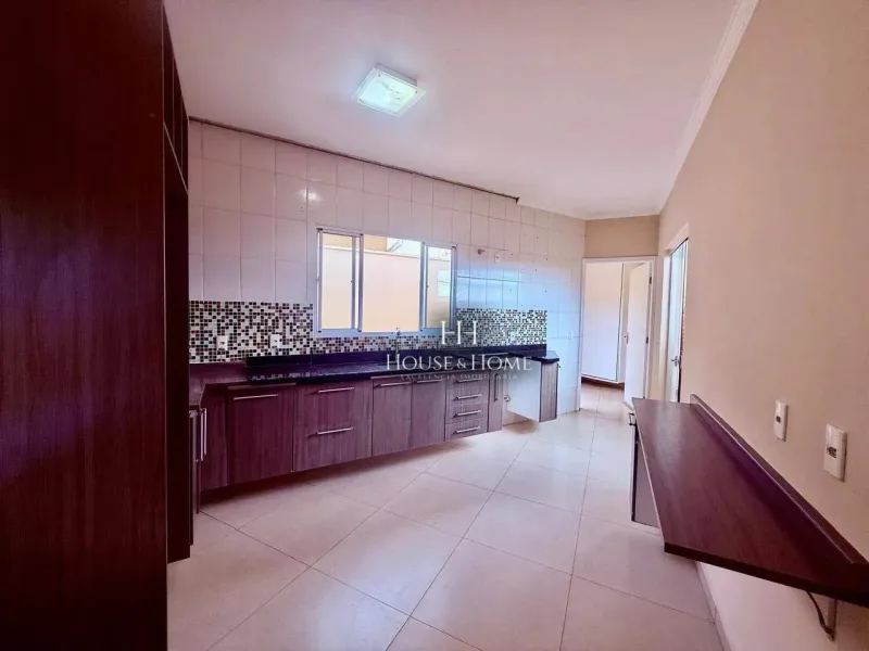 Casa Térrea à Venda 2 quartos sendo 1 suíte – Condomínio Villaggio di Itaici, bairro Itaic
