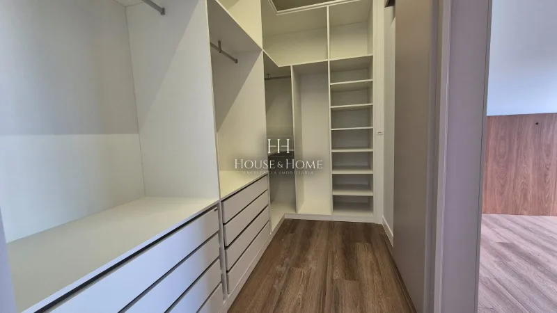 Casa a Venda - 3 suites - Cond. Dona Maria Candida
