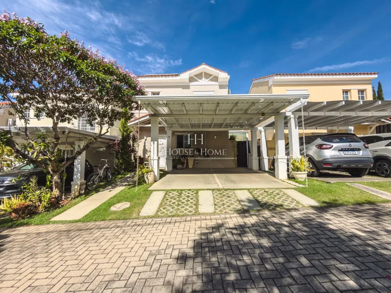 Casa Sobrado à venda 3 quartos / 1 suite com Piscina - Cond. Casa Bela em Indaiatuba/SP