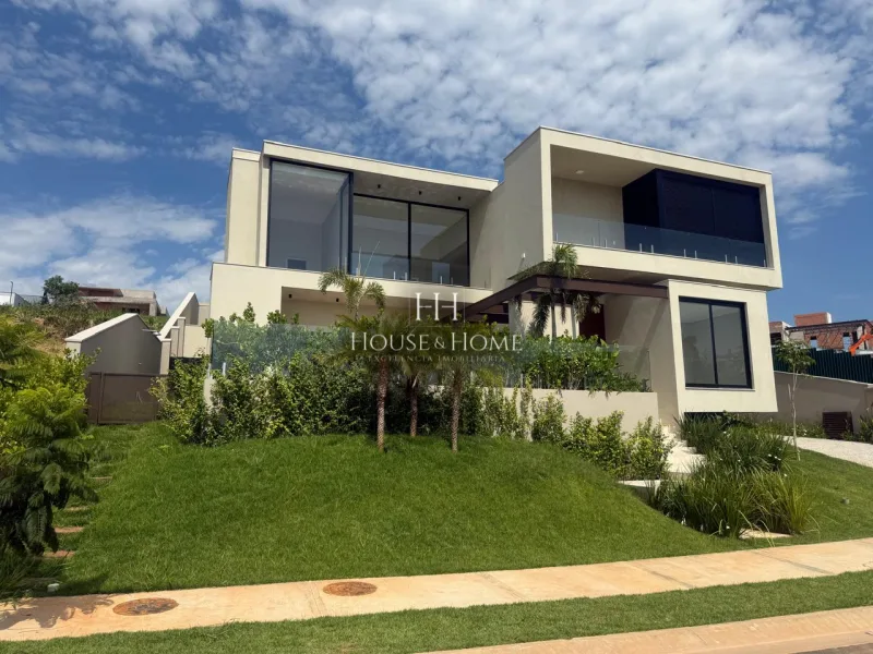 Casa à venda com 429,15m² com 4 suítes no condomínio Vila dos Pinheiros em Indaiatuba/SP.
