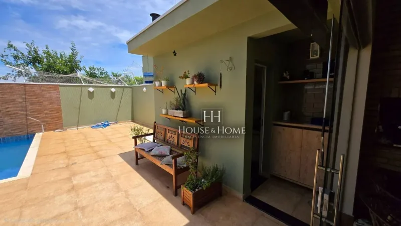 Casa á Venda Villa Rica 3 quartos sendo 1 com suíte, Piscina