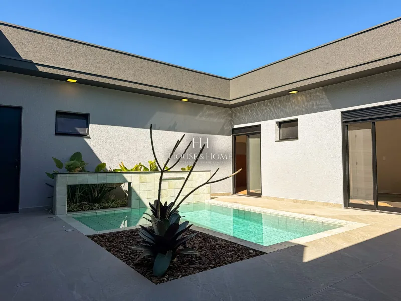Casa à venda 3 suites - Piscina - cond. Dona Maria Candida em Indaiatuba/SP