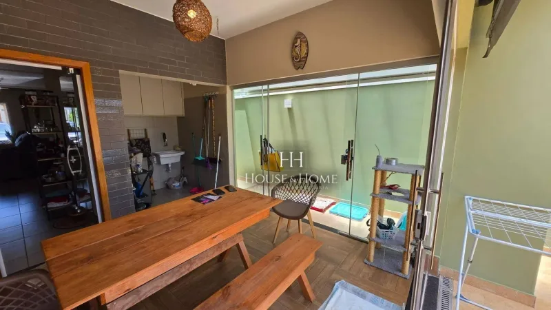 Casa á Venda Villa Rica 3 quartos sendo 1 com suíte, Piscina