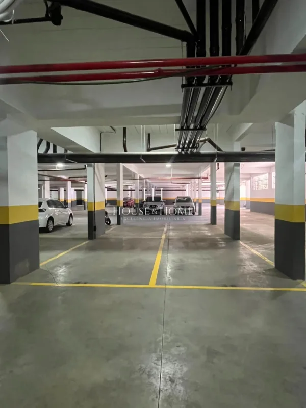 Apartamento à venda 3 quartos 1 suite 2 vgs cobertas- em Indaiatuba/SP
