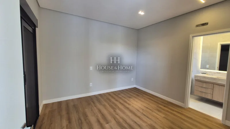 Casa à venda com 3 suites 230m² Cond. Sapezal em Indaaituba/SP
