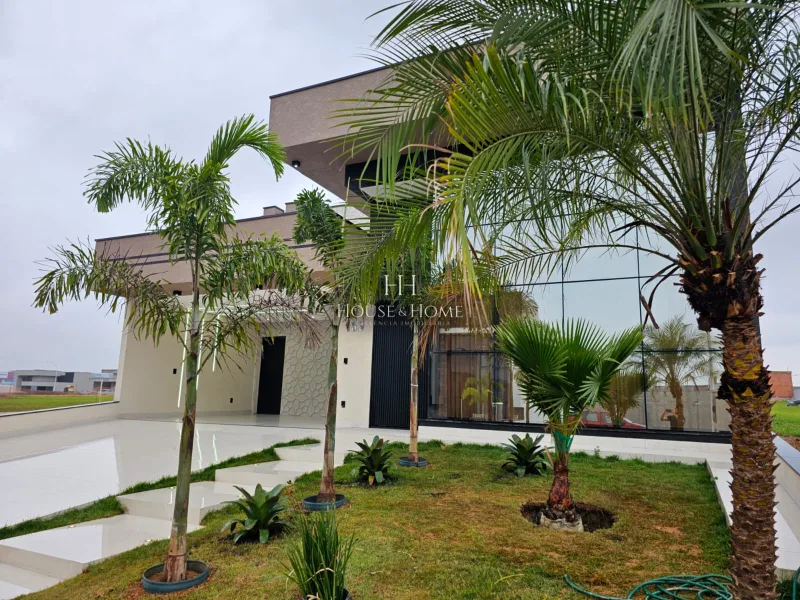 Casa à venda 3 suites - Piscina - }Cond. Dona Maria Candida em Indaiatuba/SP