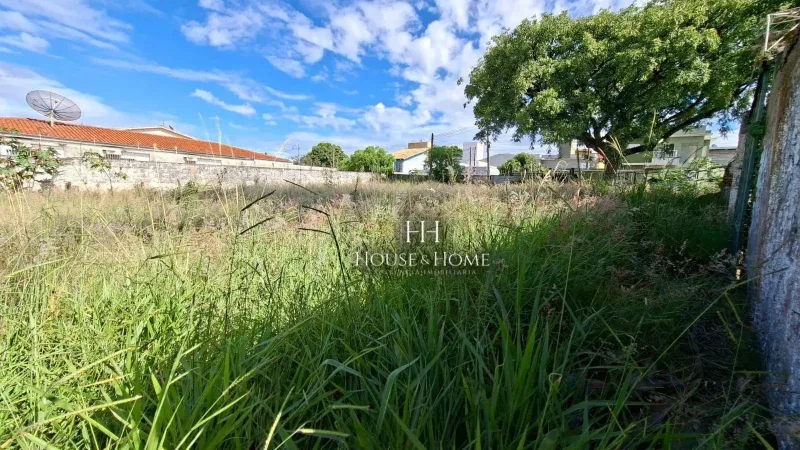 Terreno á Venda, medindo 574,91 m². Boa Topografia, Plano , no bairro Chácara Areal, em In