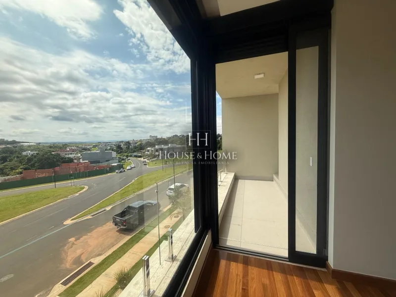 Casa à venda com 429,15m² com 4 suítes no condomínio Vila dos Pinheiros em Indaiatuba/SP.