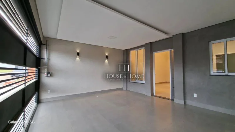 Casa nova, 3 quartos sendo 1 suíte com closet, térrea em bairro aberto , Jd. Bom Sucesso, 