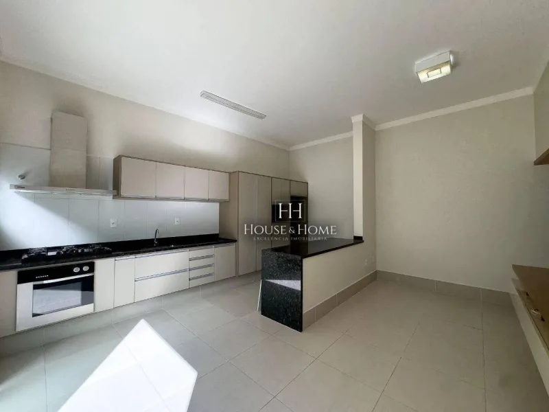 Casa com 3 dormitórios à venda, 295 m² por R$ 2.190.000,00 - Jardim Residencial Dona Lucil