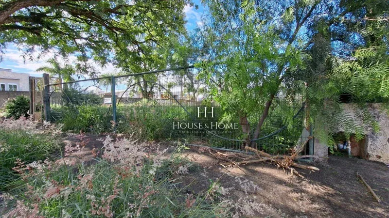 Terreno á Venda, medindo 574,91 m². Boa Topografia, Plano , no bairro Chácara Areal, em In