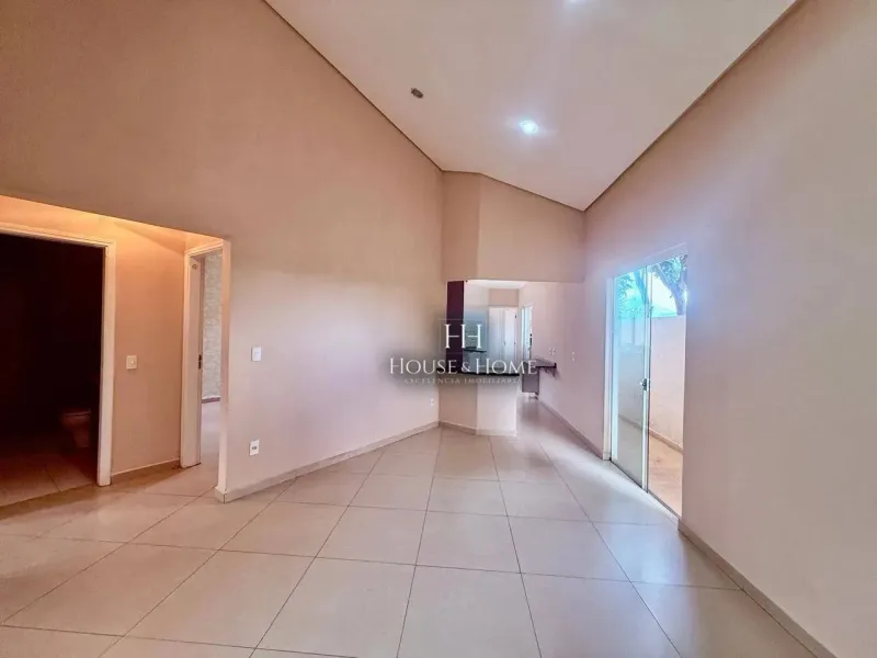 Casa Térrea à Venda 2 quartos sendo 1 suíte – Condomínio Villaggio di Itaici, bairro Itaic
