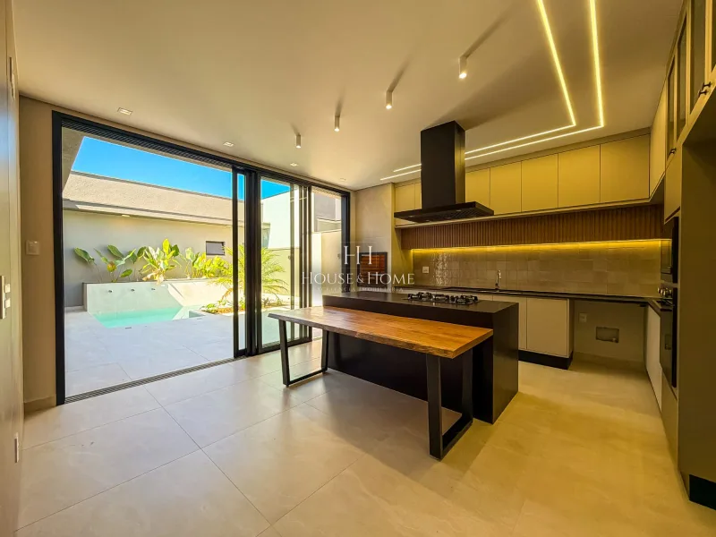 Casa à venda - 3 suites - piscina Cond. Dona Maria Candida em Indaiatuba - SP