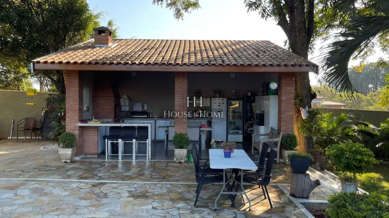 Chácara com 4 quartos , piscina e pomar - Parque da Grama Indaiatuba SP